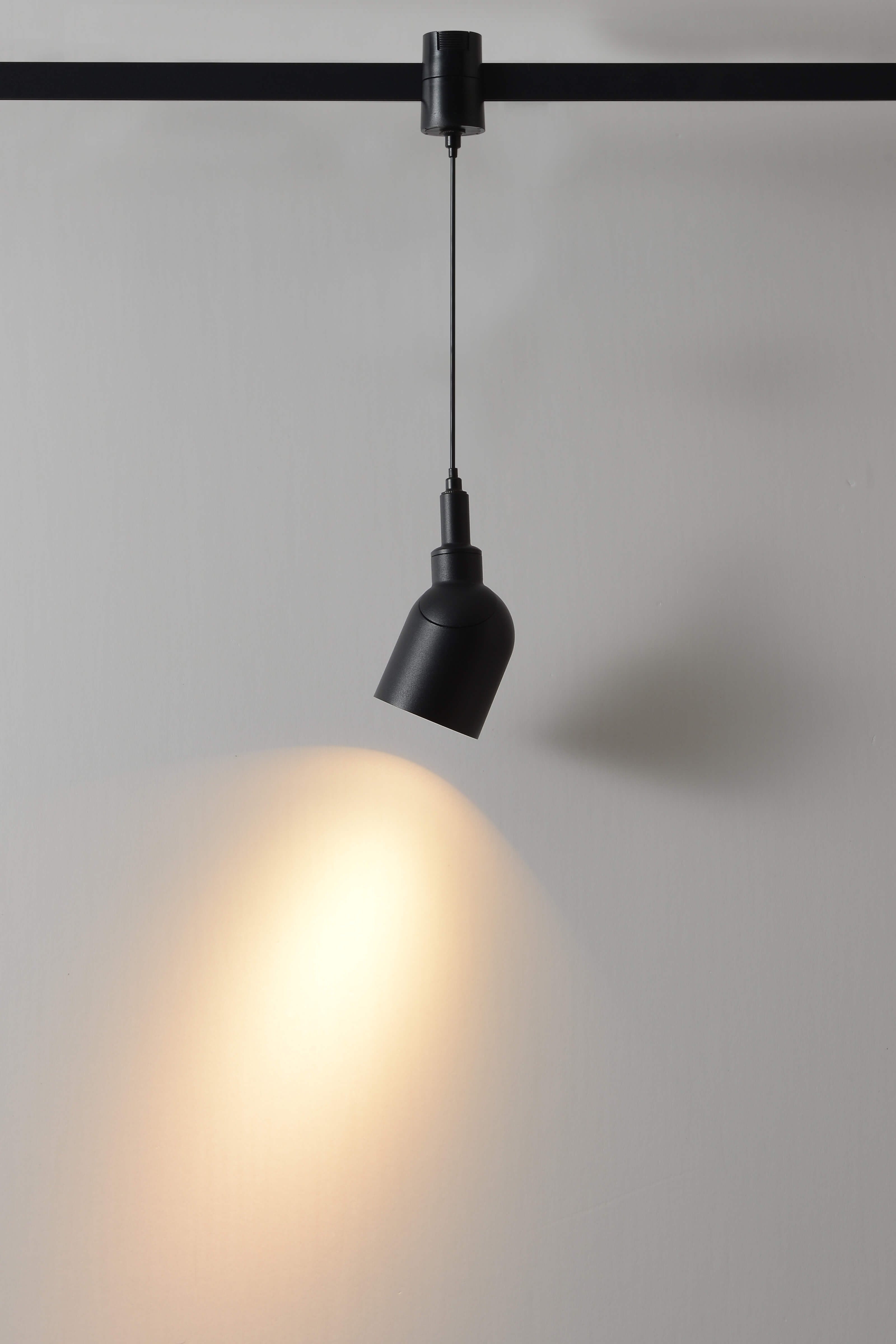 Светильник трековый для гибкой магнитной системы crystal lux clt 0.37 005 7w bl smart